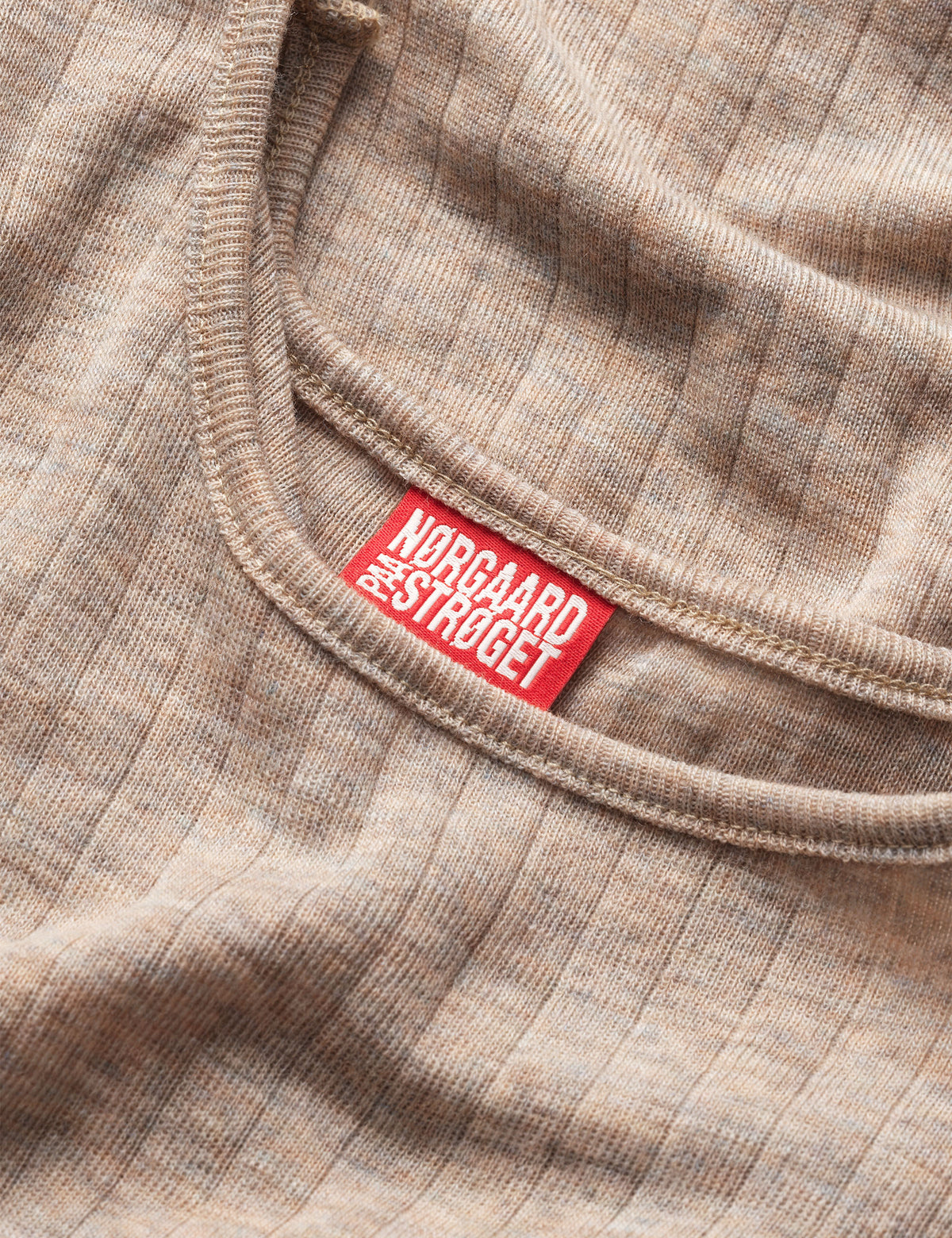 101 Wool, Camel