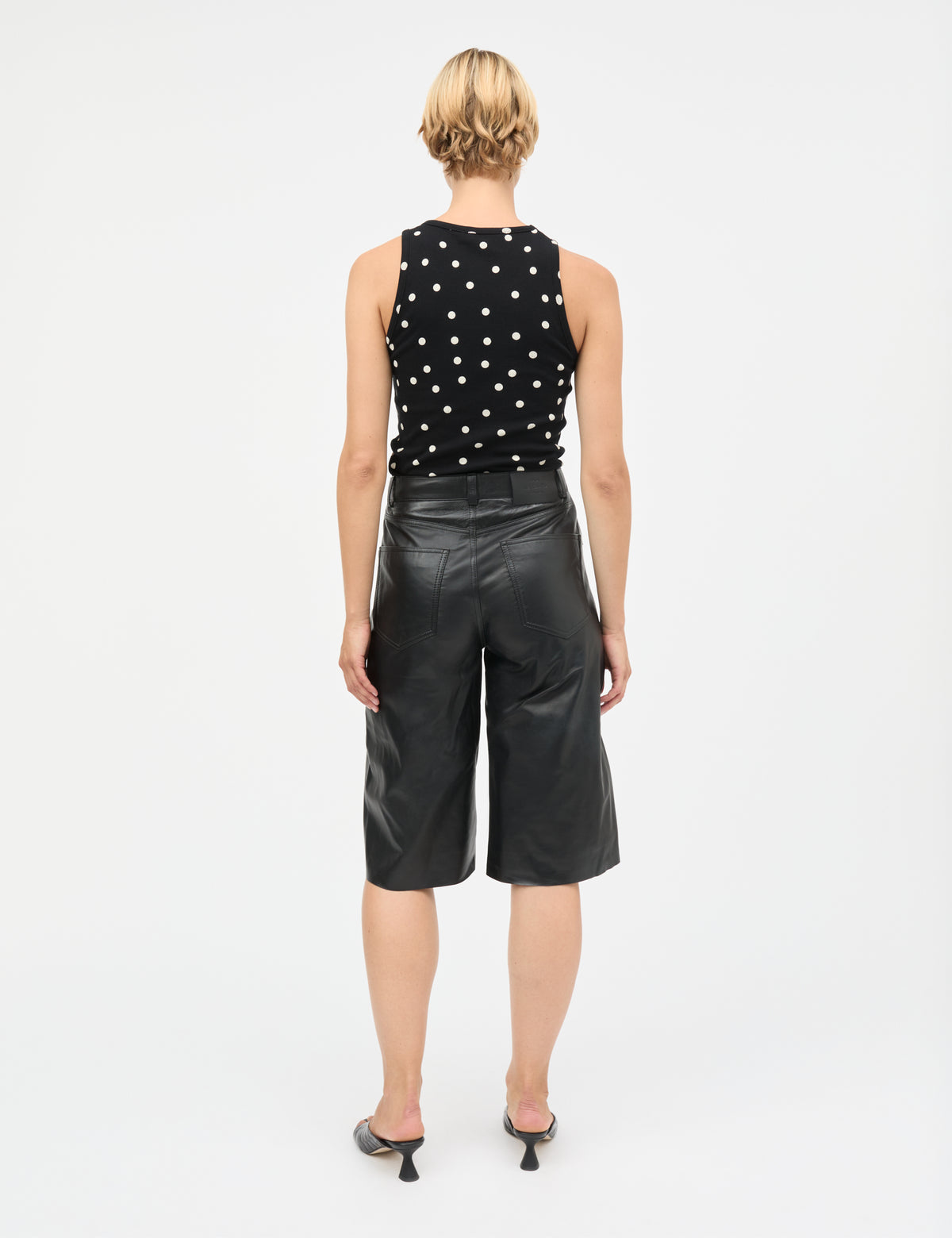 2x2 Cotton Addie Top AOP, Dot AOP Black