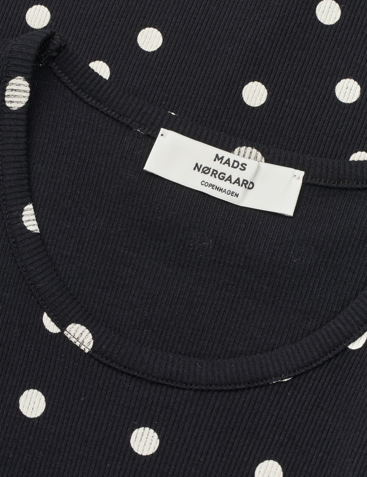 2x2 Cotton Addie Top AOP, Dot AOP Black